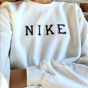 COPY - VINTAGE NIKE CREWNECK